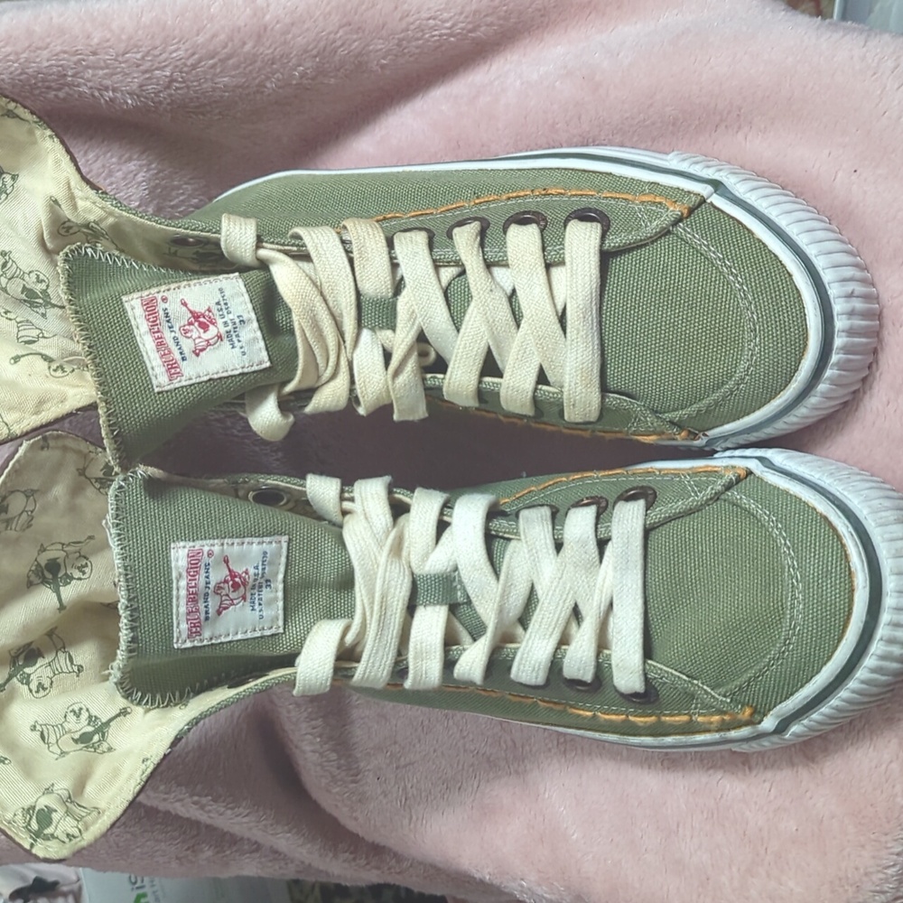 Gem shoes